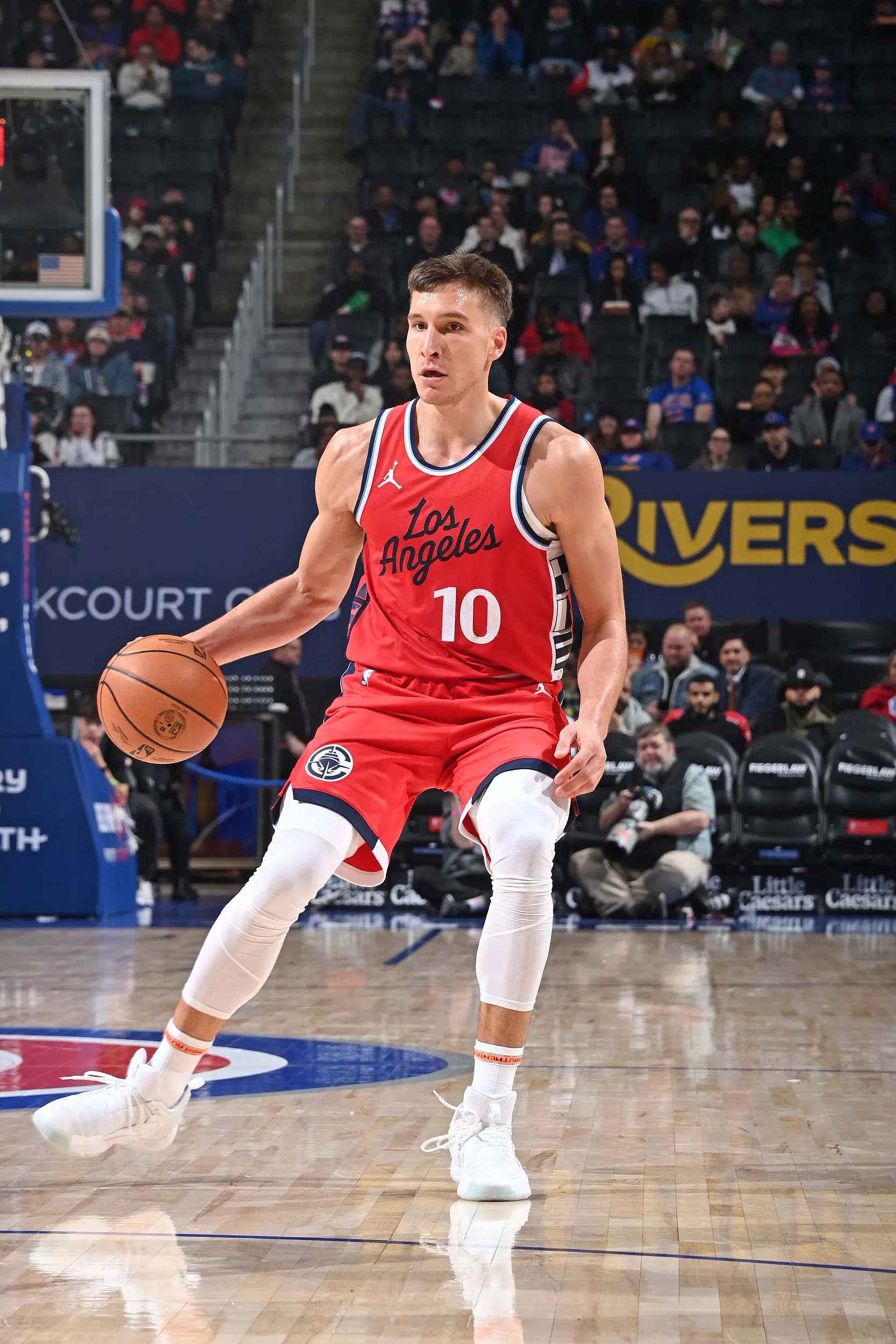 南宫28(NG28)官方网站-洛杉矶快船迎NBA季后赛关键赛；国际比赛日手感冰凉；信心回归；细节决定成败的简单介绍