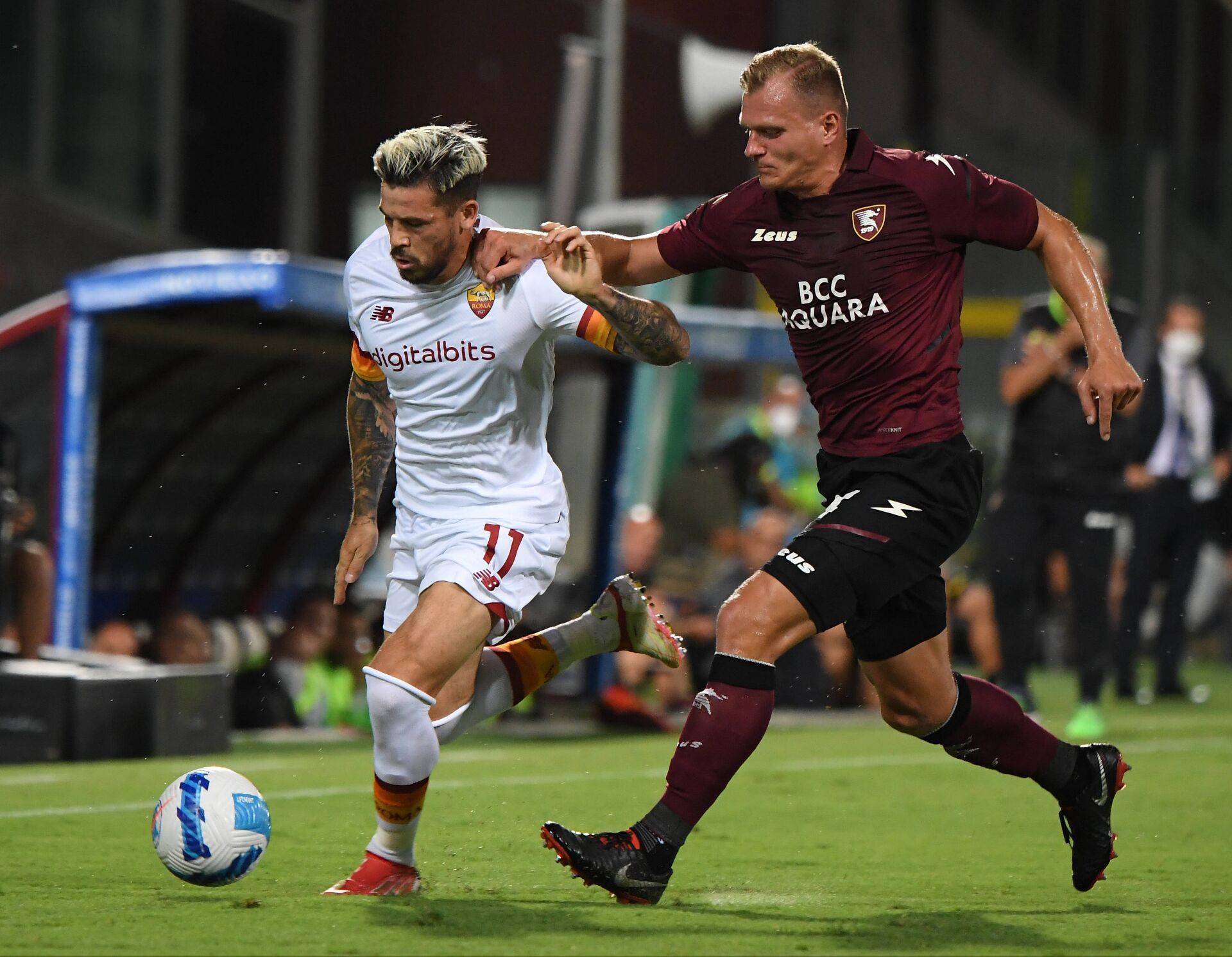 南宫28官方网站-赛地聚焦——意甲关键时刻热度飙升；莱比锡刷新队史纪录；压力陡增；数据趋势出现新变化(拜仁发布战莱比锡海报)